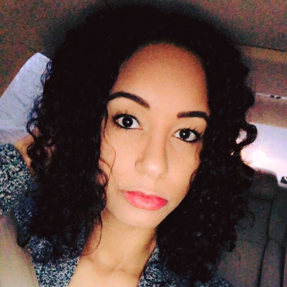 Meet your Posher, Raquel